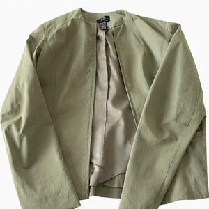 BCBG MaxAzria Olive Green Open Front Collarless Jacket‎